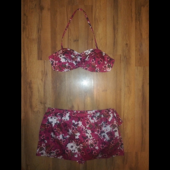 Beach Bash by Art and Tatyana Two Piece Set - Picture 3 of 16